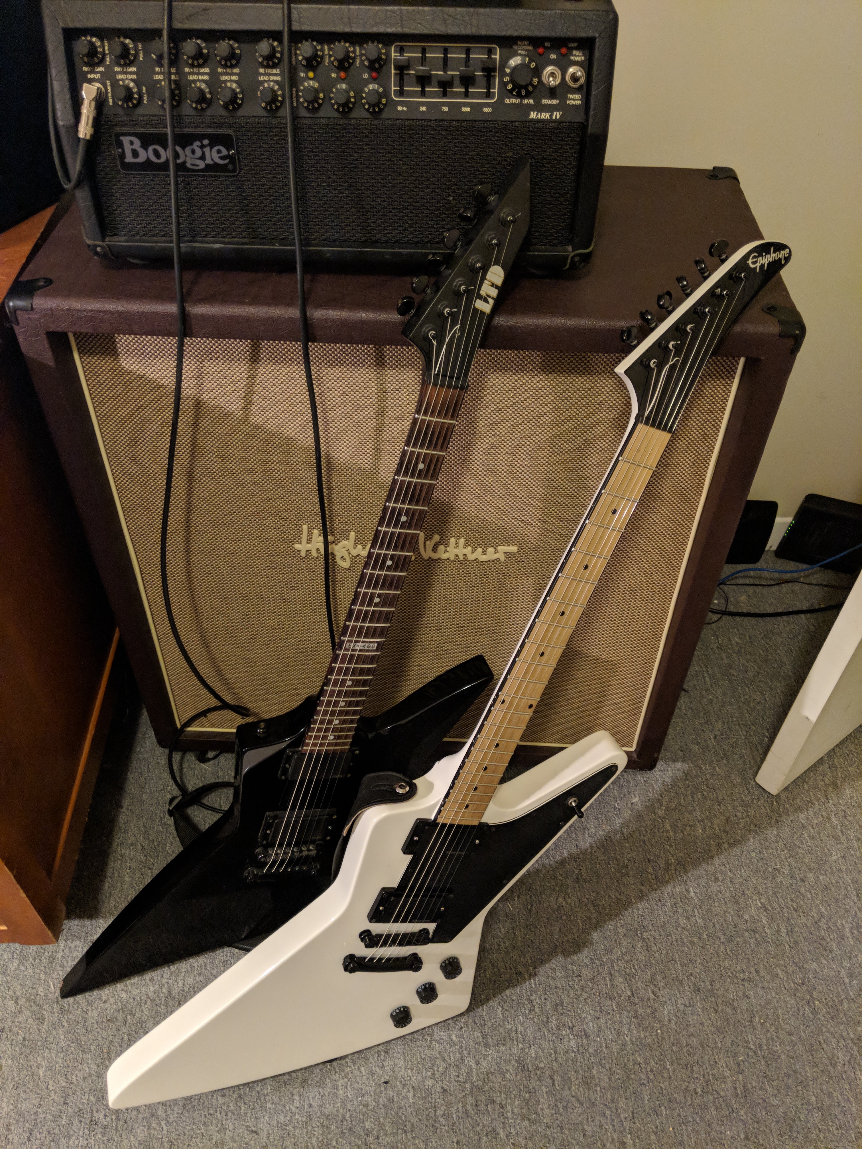 epiphone explorer negative